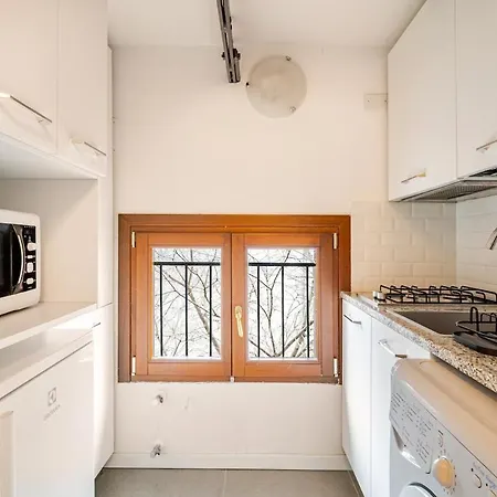 G4 Steps From St Mark's Authentic Venetian Apartman *